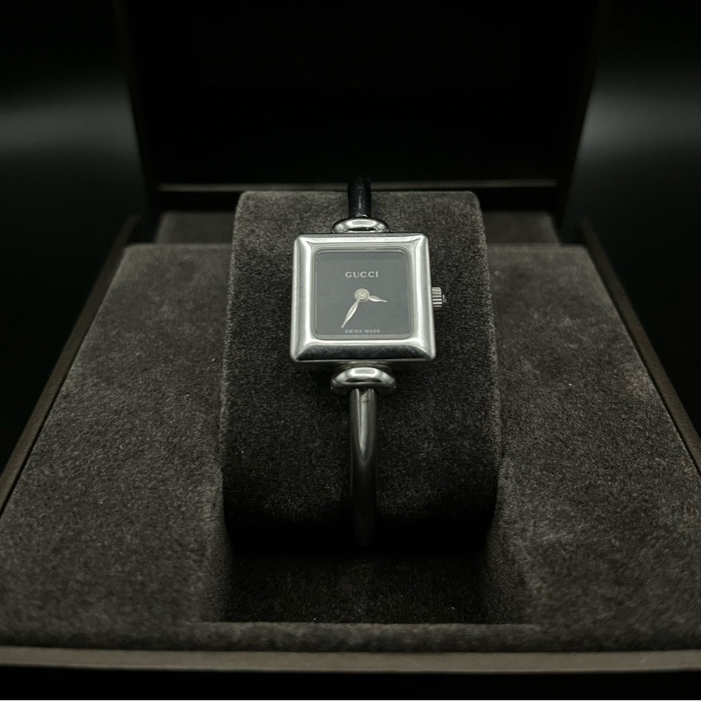 Gucci 1900L womens watch w/ Gucci watch box